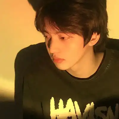 龙月嘉